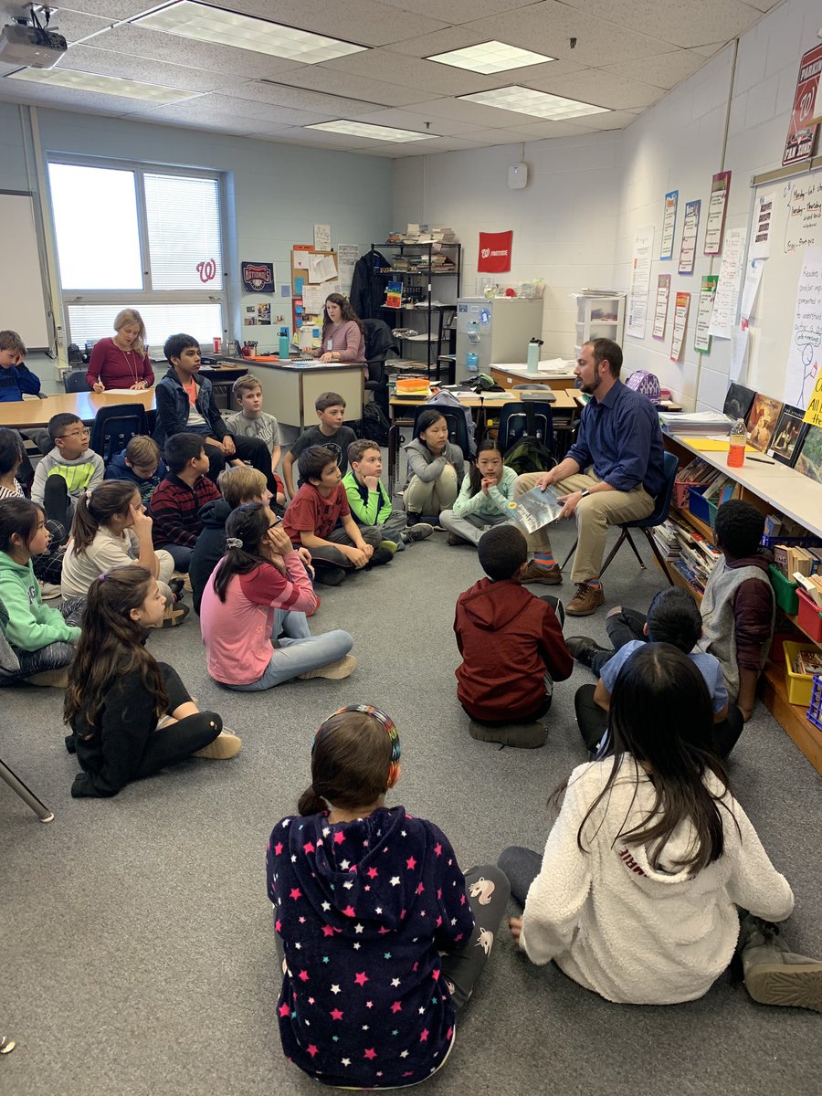 jensweda's tweet photo. Finished up Labsites @Lees_Corner_ES with @MrsPooleLCES.  Can’t wait to come back (in my new T-shirt 😊). https://t.co/9pEf9x0hbP