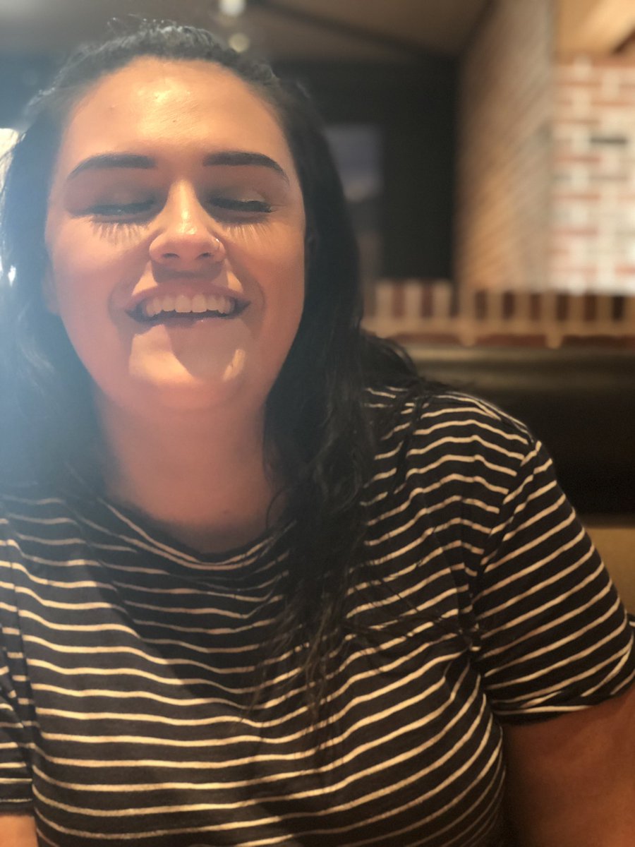lelyitzel's tweet photo. Blessing everyone just as I’ve been blessed with this sight #mybeautifulbestfriend https://t.co/h3Jjd6GdCC