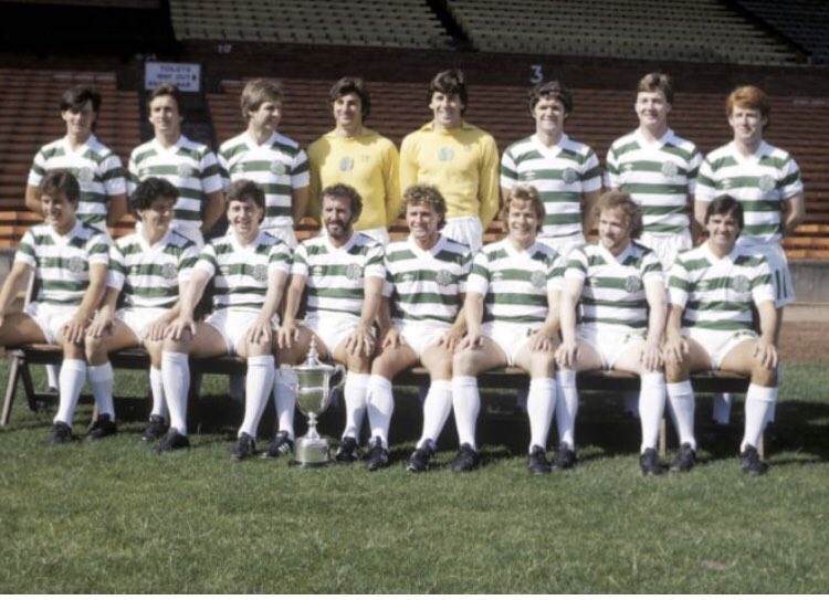 KerrySwain111's tweet photo. Just a quickie... bring back the short shorts?? 💚💛#justsayin #imgameifyouare @CelticFC  @CelticFCShop  @robertswain87 https://t.co/gg7OZ5RUM4