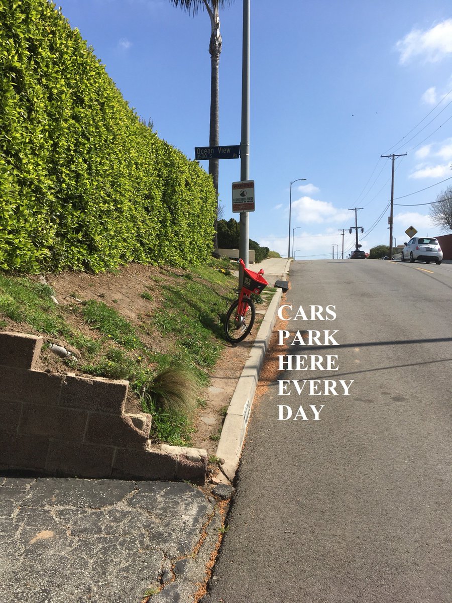 tomsloper's tweet photo. Hey #JumpScooters, can you pick a worse place to put one of your scooters? This is Palms Blvd. between Centinela and Grand View (Mar Vista hill, Los Angeles, 90066). Please stop blocking this vital, narrow, steep walkway. Please? https://t.co/B0rtFpOsy3
