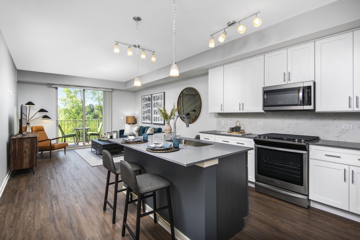 Deer Park Crossing tweet media