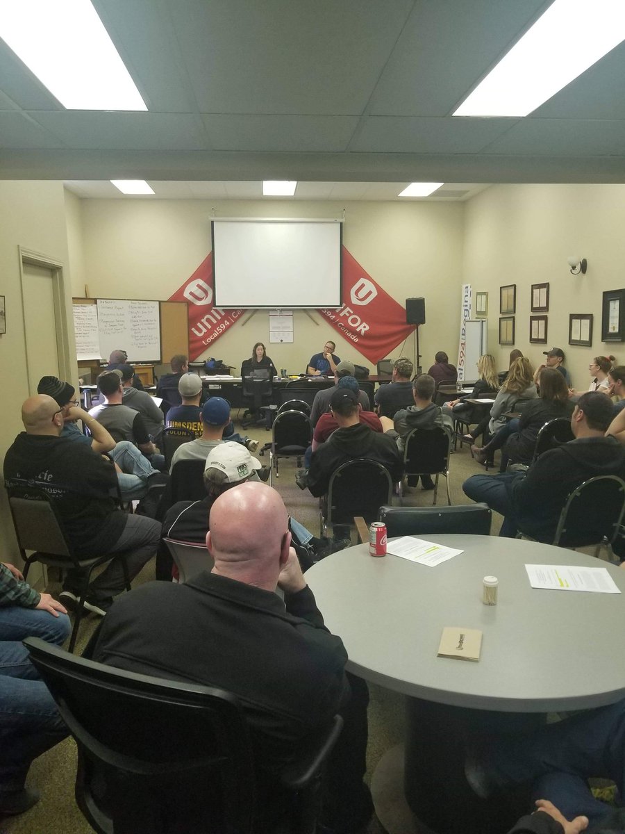 Unifor594's tweet photo. #Solidarity is strong at our monthly general meeting! #Working594U https://t.co/u8DY7XMAJK