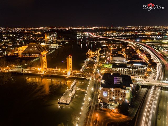 DreyerPictures's tweet photo. #Longexposure #aerial_view #Sacramento #California
.
#aerialview #viewfromthetop #dji #phantom4 #dronephotography #elevatedcamera #drones #dronelife #droneworld #droneshot #aerialphotography #justgoshoot #visualsoflife #beautifuldestinations #discoversac… https://t.co/zj4PcEU48C https://t.co/nesjmJJWPh