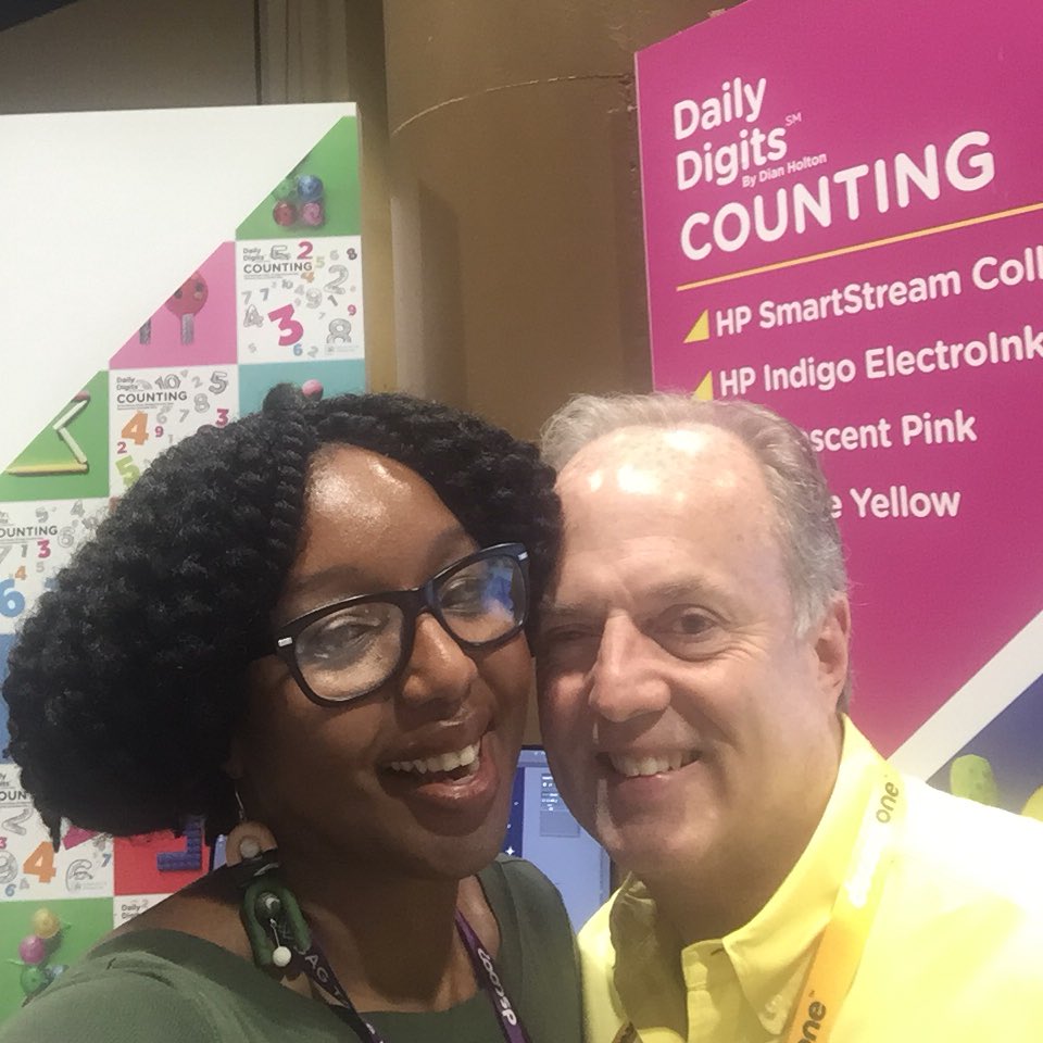dianholton's tweet image. It took coming to #DscoopEdge to reconnect with my favorite printer —David Bennett of @bennettgraphics who printed my #DailyDigits 7 series featuring @HPGraphicArts Smartstream Designer mosaic. electroinks. #WorldofGrowth