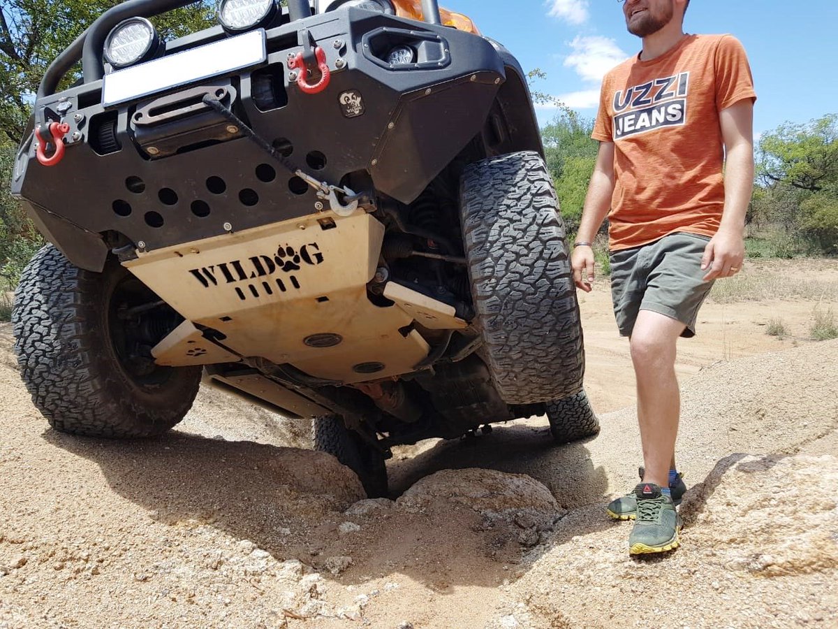 Lifes is short, choose happiness!! #WednesdayWisdom #4x4 #4x4accesories #wildog #wildogaccessories #toyota #fjcruiser #design #development #manufacturing #southafrica #bashplate #underbodyprotection