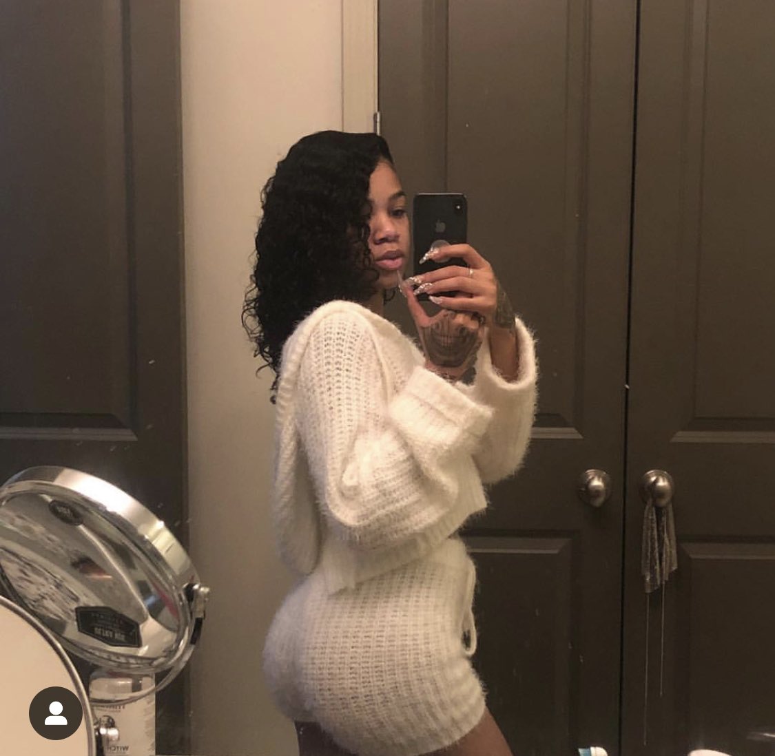 MollyBrazy's tweet image. #LittleBootiesMatter💋