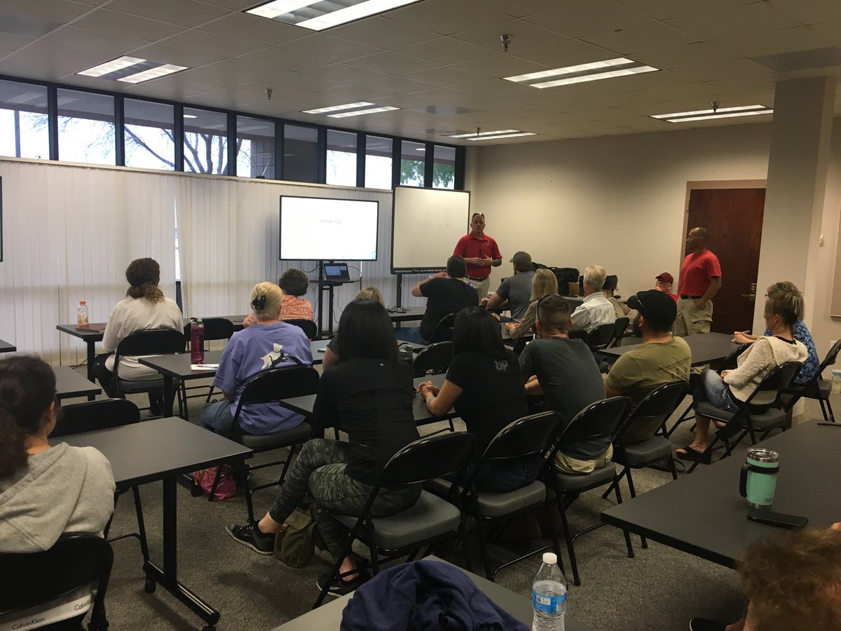 RoadshowTpd's tweet photo. Outstanding turnout tonight ⁦@SALETC_LE⁩ with our first ⁦@RoadshowTpd⁩ ‘Role Player Class.’  This was our first of two sessions.  This Thursday will be our second.  Sgt.  Spencer knocked it out the park with his presentation 👌 https://t.co/Cxu1UjFM3N