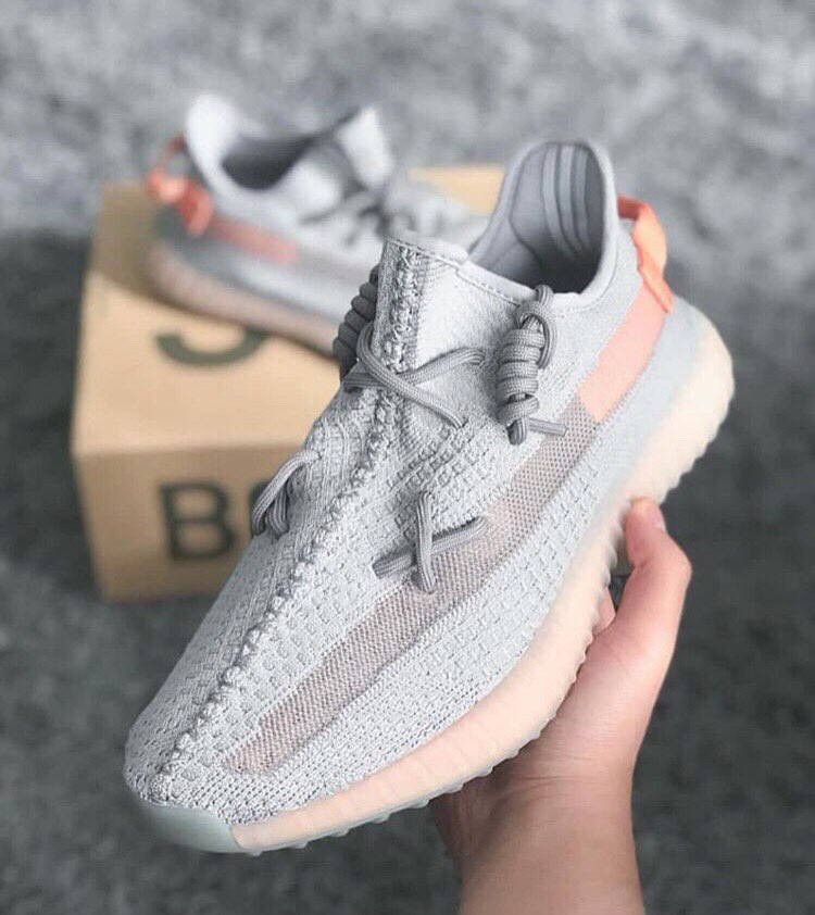 lace style yeezy