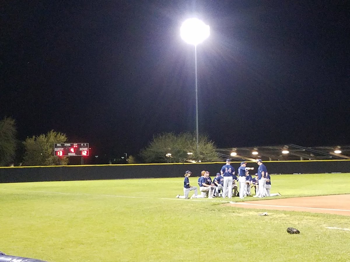 Moonrod319's tweet photo. @DRHS_baseball https://t.co/62FsvaYDU4