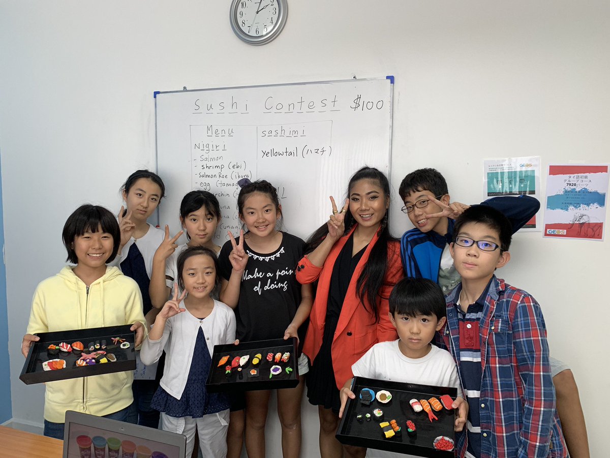 geosbangkok's tweet image. おすしをつくりました！本物じゃないよ🍣#languagecentre #studymotivation #studywithgeos #languageschool #geosthailand