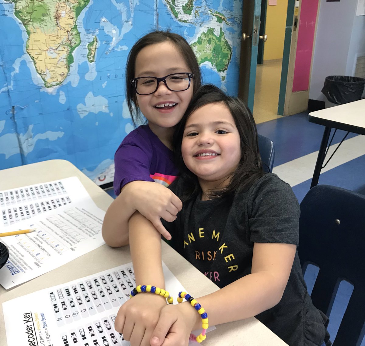 MrsMcCann110's tweet image. STEAM Night was a success! Thank you to everyone who came! @WTCRams  #binarycoding #binarybracelets