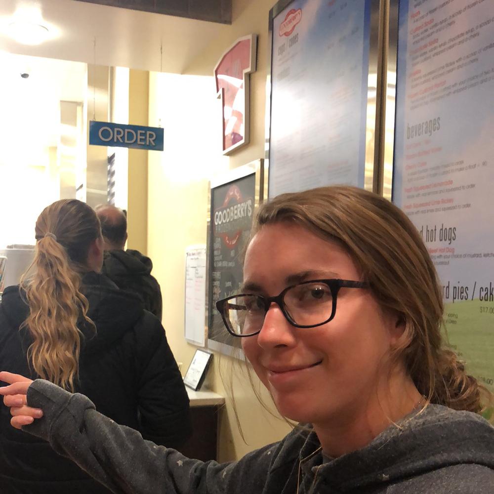 k_wall023's tweet photo. Yum!! @Goodberrys @getStealz https://t.co/W1Y8pz3U8v