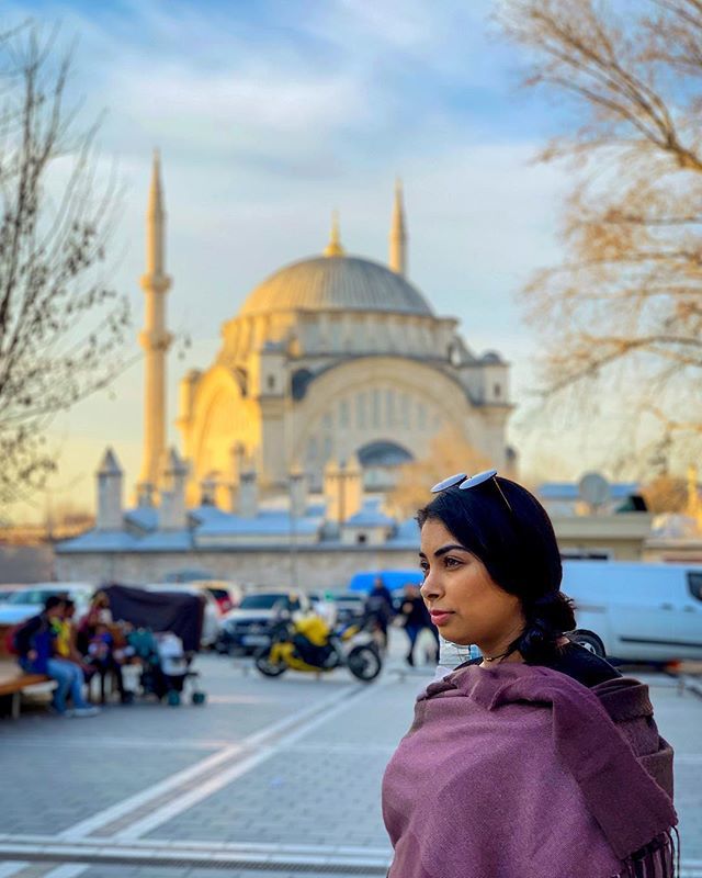 GoWithGeets's tweet image. Gazing away at the Column of Constantine with the Atik Ali Pasa Mosque beside me. There's so many places to see in #istanbul that in capturing one you always seem to find another 📷
#turkey #monuments #holiday #mosque #istanbulturkey #hm ift.tt/2JVSGG7