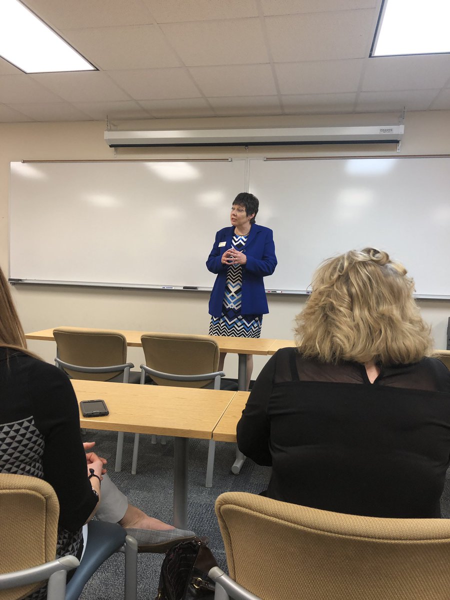 psccfoundation's tweet image. Manufacturing Roundtable with @K_Chamber @ps Strawberry Plains Campus. Showcasing our resources #advancedmanufacturing #cybersecuritylab #welding #workforcedevelopment