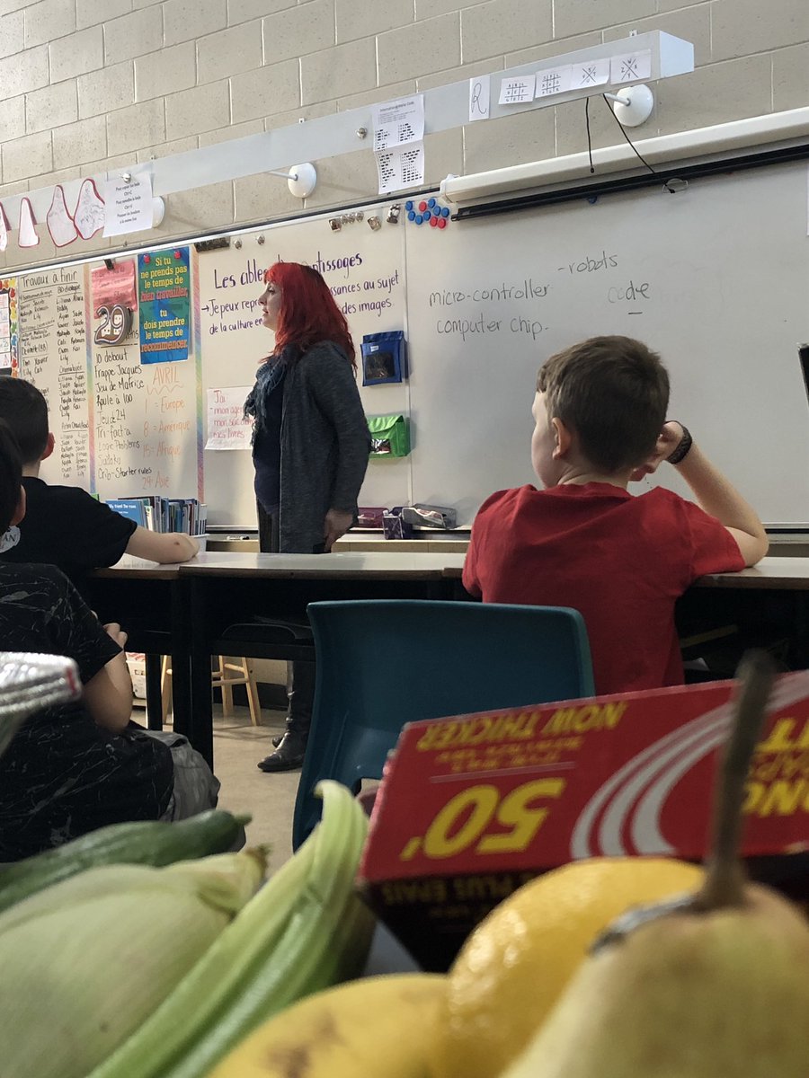 MadameJoubert's tweet image. Thank you @sarah_sarahryan and @brilliant_labs for the fun today @AdesElem ! Stay tuned for our projects using @makeymakey and @scratch #interactiveprojects #exploringconductivitythroughproductivity