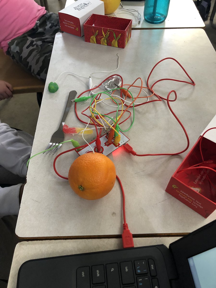MadameJoubert's tweet image. Thank you @sarah_sarahryan and @brilliant_labs for the fun today @AdesElem ! Stay tuned for our projects using @makeymakey and @scratch #interactiveprojects #exploringconductivitythroughproductivity