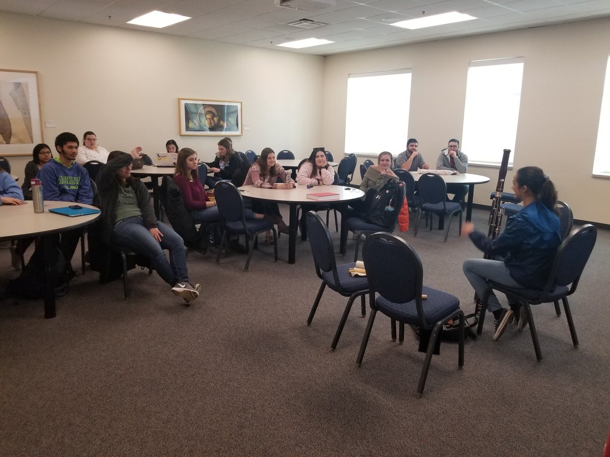 GVPhiSigmaPi's tweet photo. We had our first ever Passion Project! We were able to hear brothers explain their passions such as soccer, Bloodborne, conspiracy theories, maps, their dogs, bassoons, &amp; even corgis! Thanks to our scholarship chair Rileigh for an AWESOME event!! 💜💛 #PhiSigmaPi #scholarship https://t.co/sYSXfS1GwU