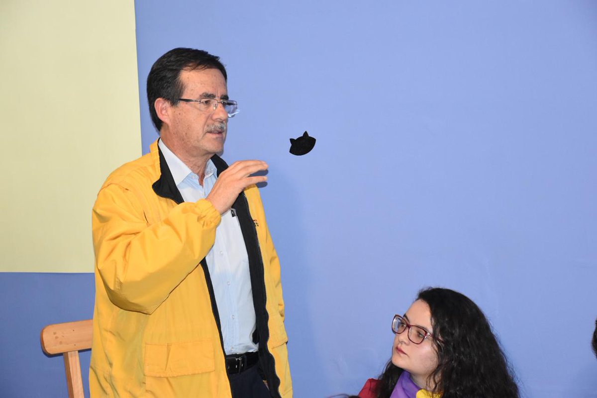 mjsarmientoa's tweet photo. Los recursos que @EnriquePenalosa planea despilfarrar en el sendero Las Mariposas, serán dirigidos a la reserva Van der Hammen en nuestro gobierno. Es nuestro compromiso: @CelioNievesH 

#ElPoloConLaGente #CelioAlcalde https://t.co/lKs9JHflrh