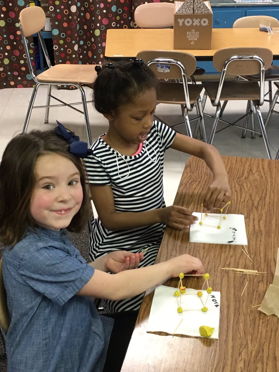 hildreth1st's tweet photo. Shapes!!! Students were hard at work and so focused. @ConnMagnet @pilarlasala1 https://t.co/G3p0Z4GFKZ