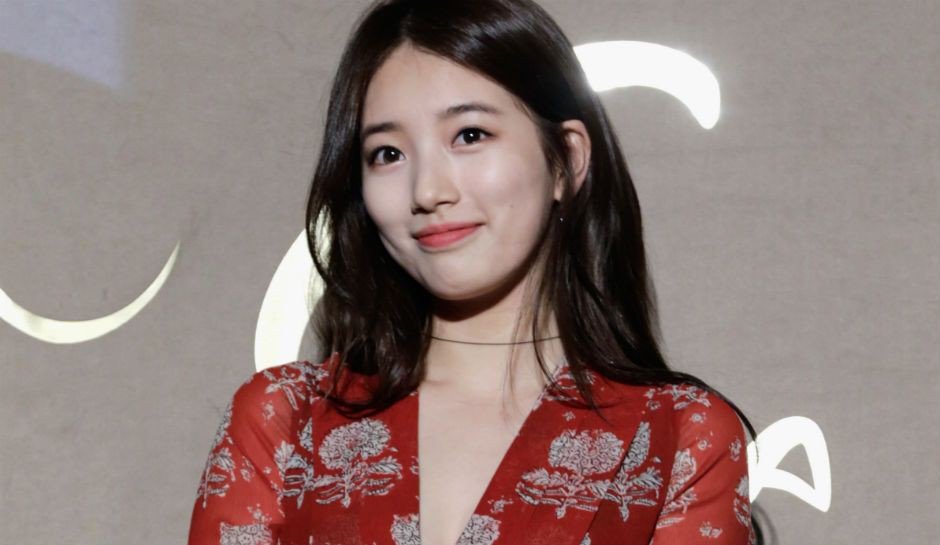 Kdoreoficial's tweet photo. A JYP Entertainment confirmou a saída de #Suzy da empresa.

A Jyp disse:
"Olá. Aqui é a JYP Entertainment.
Estamos anunciando que o contrato exclusivo da JYP com a artista Suzy terminará em 31 de março". https://t.co/mO0qw61dUR