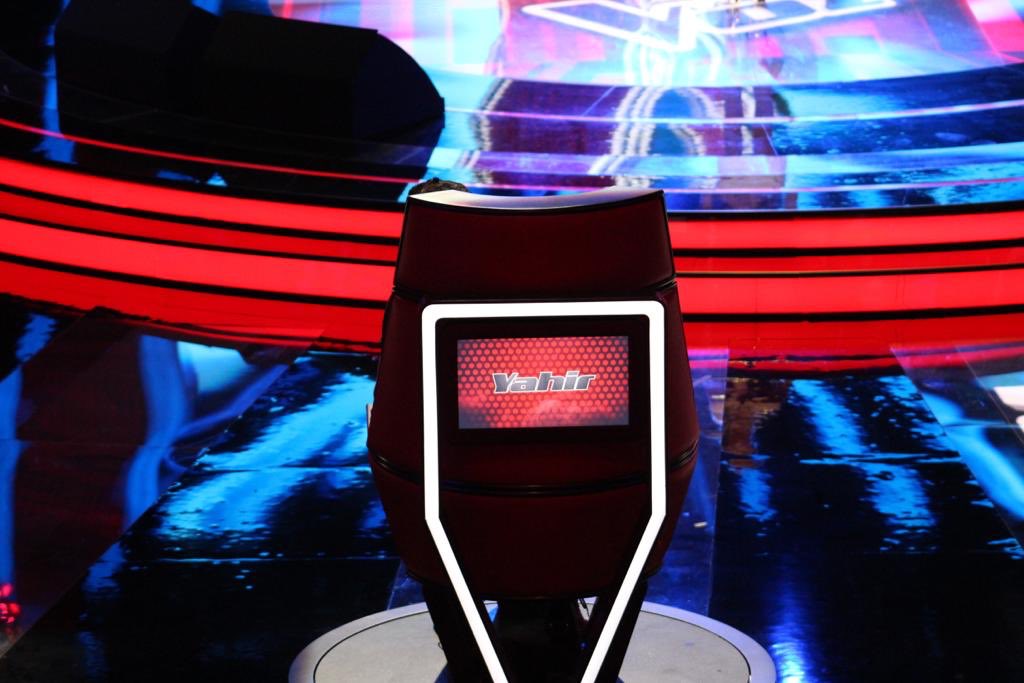 yahirmusic's tweet photo. ¿Quién es #EquipoYahir? @LaVozTvAzteca #LaVozAzteca https://t.co/YnGW8rp4z7