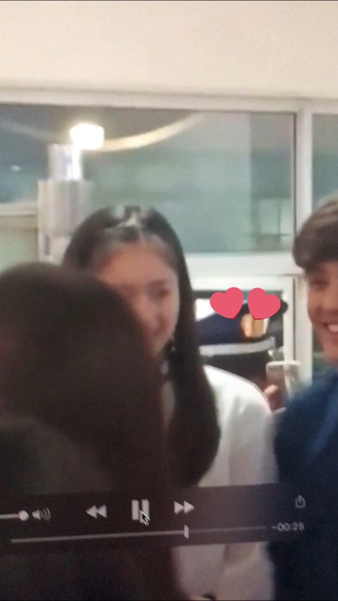 sparksxxz's tweet photo. Ilalabas ko yung video nito in 1 2 3 4... handa niyo ang pusong dilaw 💛🙈💛🙈 

Wait pwede ko ba ilabas to? 🤭
#KaoSeth https://t.co/VkP5T3v0Sv