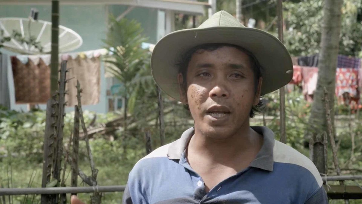 viddsee's tweet photo. He had no choice but to watch her drown..
Watch a Tsunami survivor recollect the tragic disaster >> https://t.co/TuhKp4wgK4
#tsunami #naturaldisasters #documentary #docustory #asian #southeastasia #watch https://t.co/pZt71nO7Pq