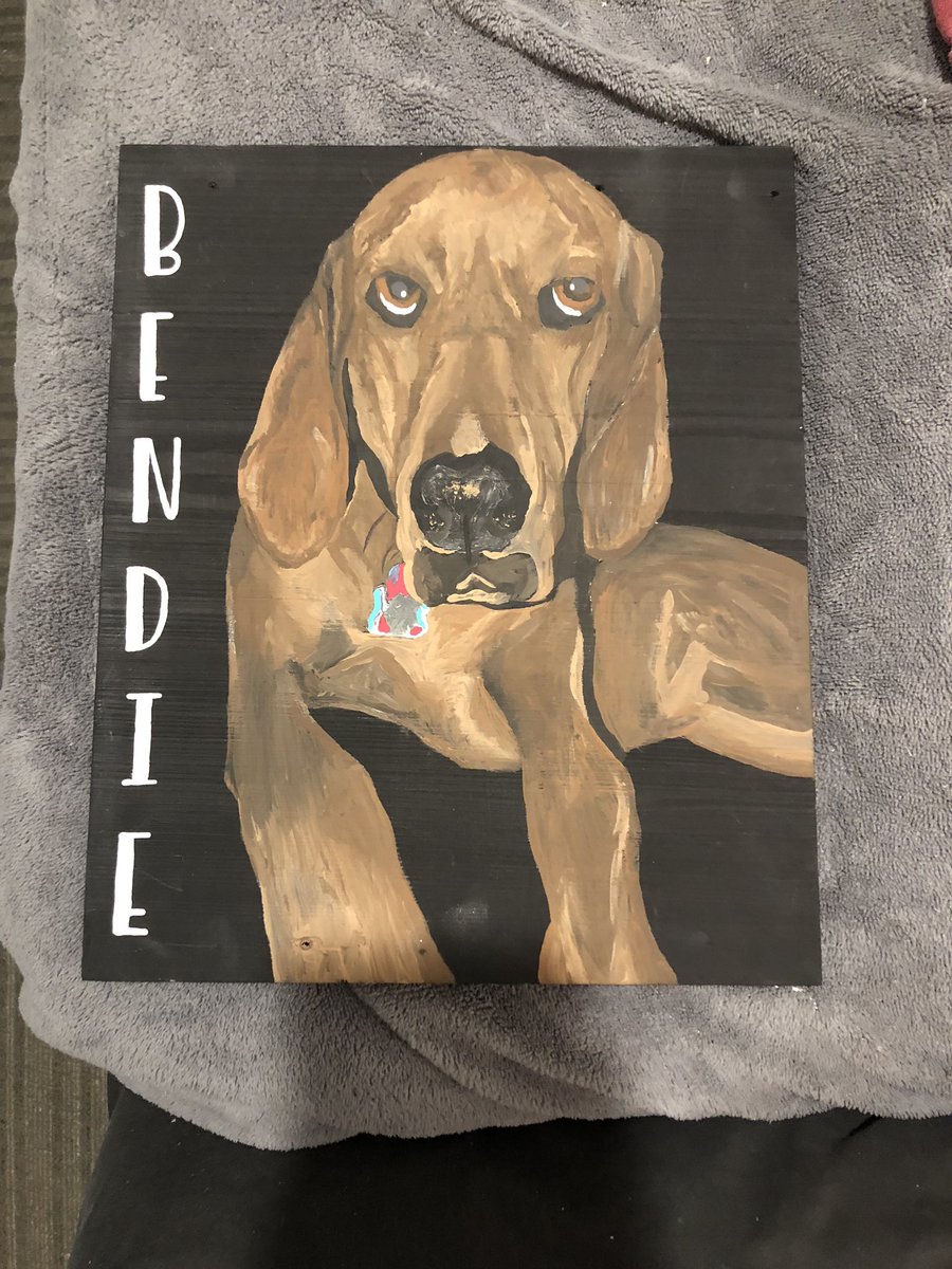 MaggieTupman's tweet image. Thank you @PaintsType1 for the amazing picture of Bendie! If you need things painted @marinda_bosley is your go too! Such a great story!