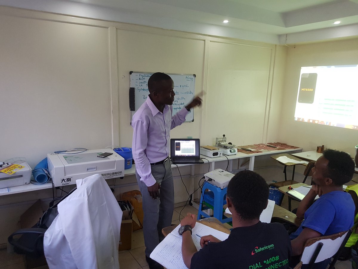 BoltechCollege's tweet image. #SoftwareClassInProgress Enroll for Mobile Phone Repair Course
3months and you become a professional Technician. Requirements INTEREST and PASSION call/whatsapp 0708188888 boltechinstitute.com @HuaweiMobile @SamsungMobileKE @TECNOMobile254 @tecnomobile @BlackBerry