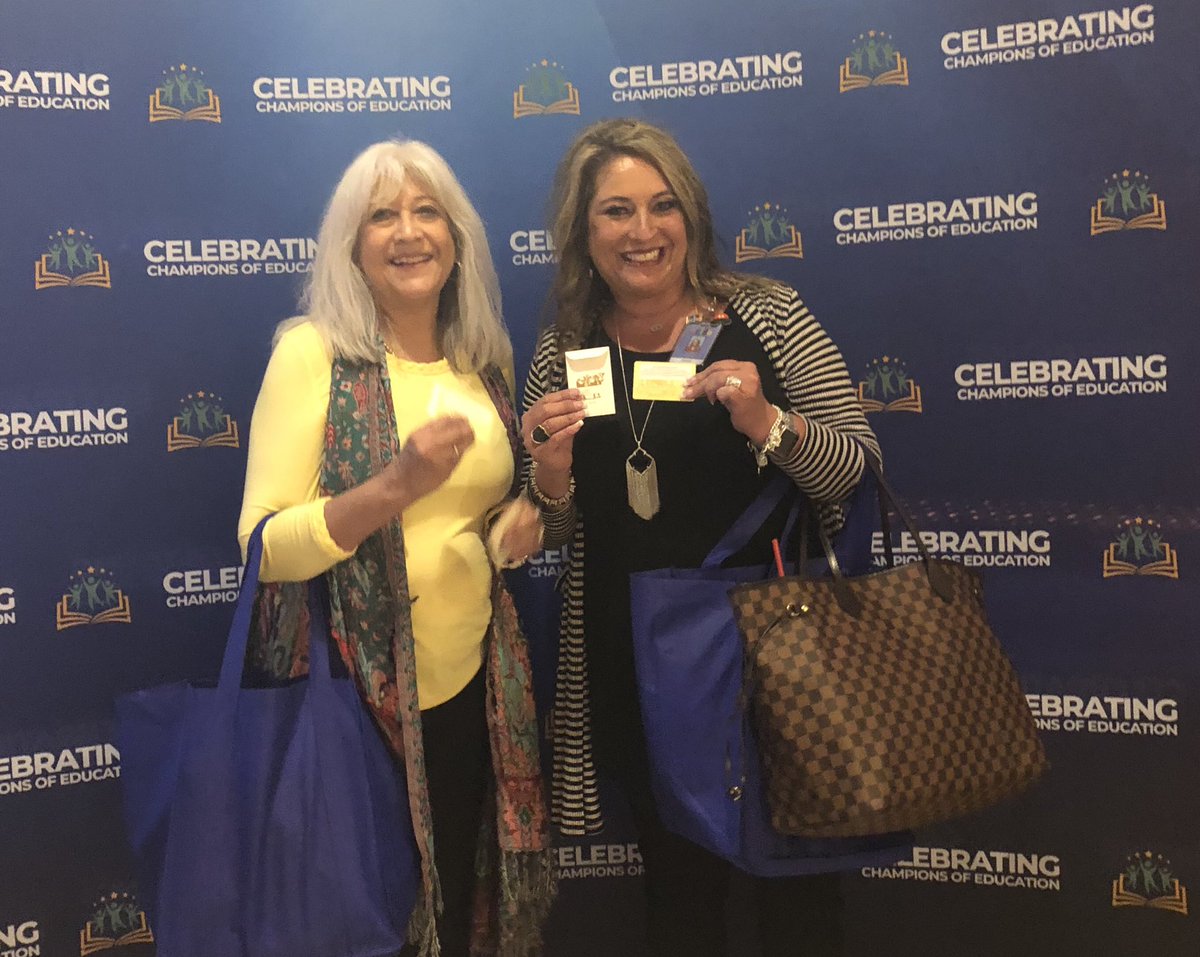 nataliefitzie's tweet photo. I had a wonderful evening with my team at Celebrating Champions of Education! #MilamMagnet #edchamps2019 #ecisdappreciation @EctorCountyISD https://t.co/S9wsb3SdRu