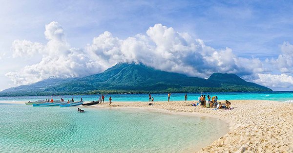 PHBeachHoliday's tweet photo. Camiguin is a fascinating island-province brimming with volcanoes such as Mount Uhay, Mount Hibok-Hibok, Mount Vulcan and Mount Mambajao  For more visit our website here https://t.co/TloSB6VrlK #Camiguin https://t.co/WJA9KOgftc