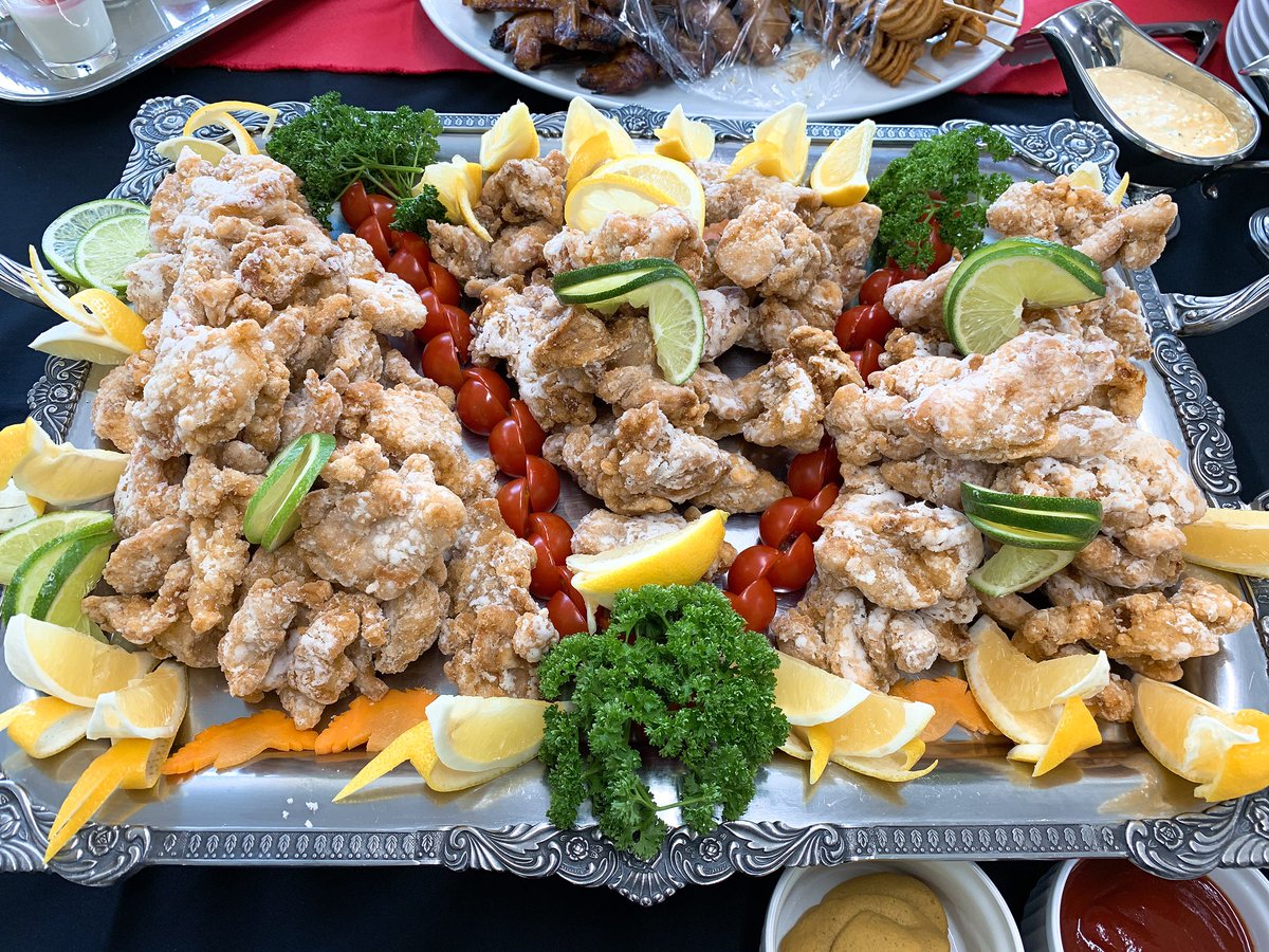 O Xrhsths 東日本調理師専門学校 Sto Twitter 本日は唐揚げフェスということで 軟炸子鶏 唐揚げ の調理体験をしてもらいました レモンの飾り切りも参加した人たち作です