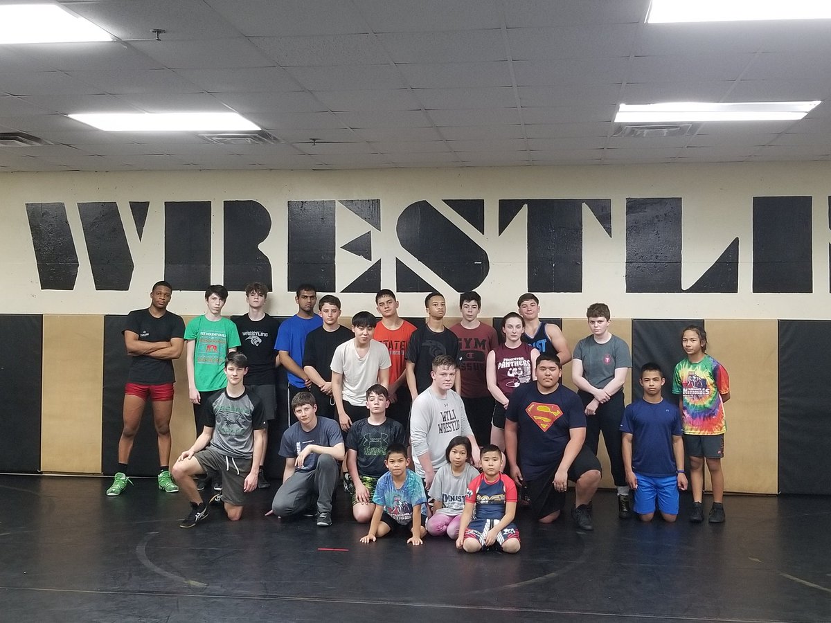 PowerWrestleTX's tweet photo. Awesome night at the Power Wrestling Club... 6 different schools all pushing eachother to get better...
Front Headlocks and par tarre defense
#OneFamily #powerwrestlingclub #wework #building #greco #freestyle https://t.co/u4DEGgpwP2