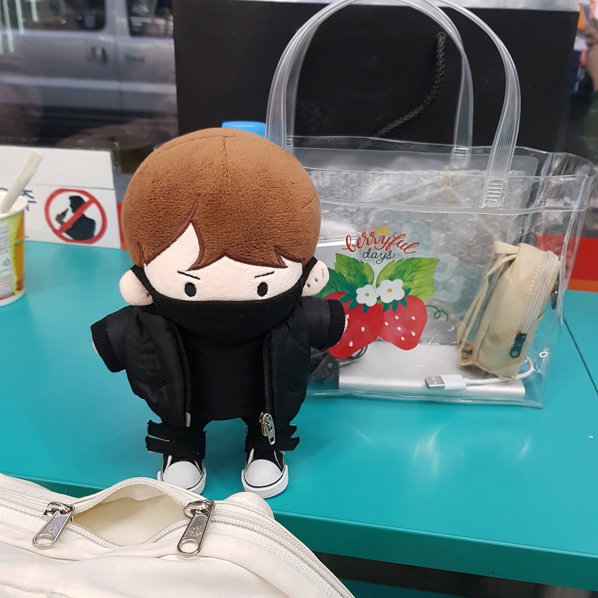 wool_kongta's tweet photo. 🍓AWAKE 쇼케이스 https://t.co/oQYU18Ctkb
