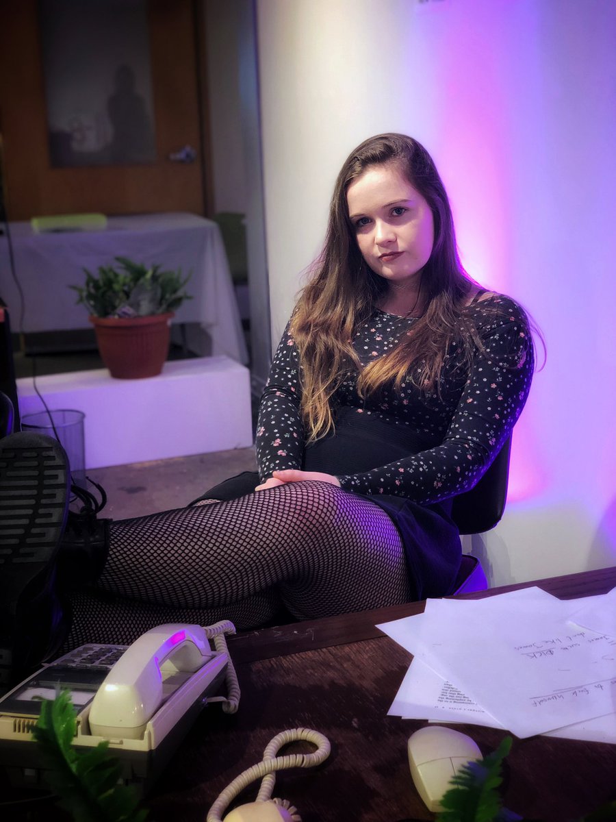 bad_dress's tweet photo. INTRODUCING OUR 2019 @TORONTO_FRINGE TEAM!
First up we have Julia - our stage manager. When asked what her favourite Disney musical was, she decisively told us it was Hercules, Mulan, Enchanted, and The Hunchback of Notre Dame. 🧐 #FringeTO #torontotheatre #toronto https://t.co/sfL2jNUFcB