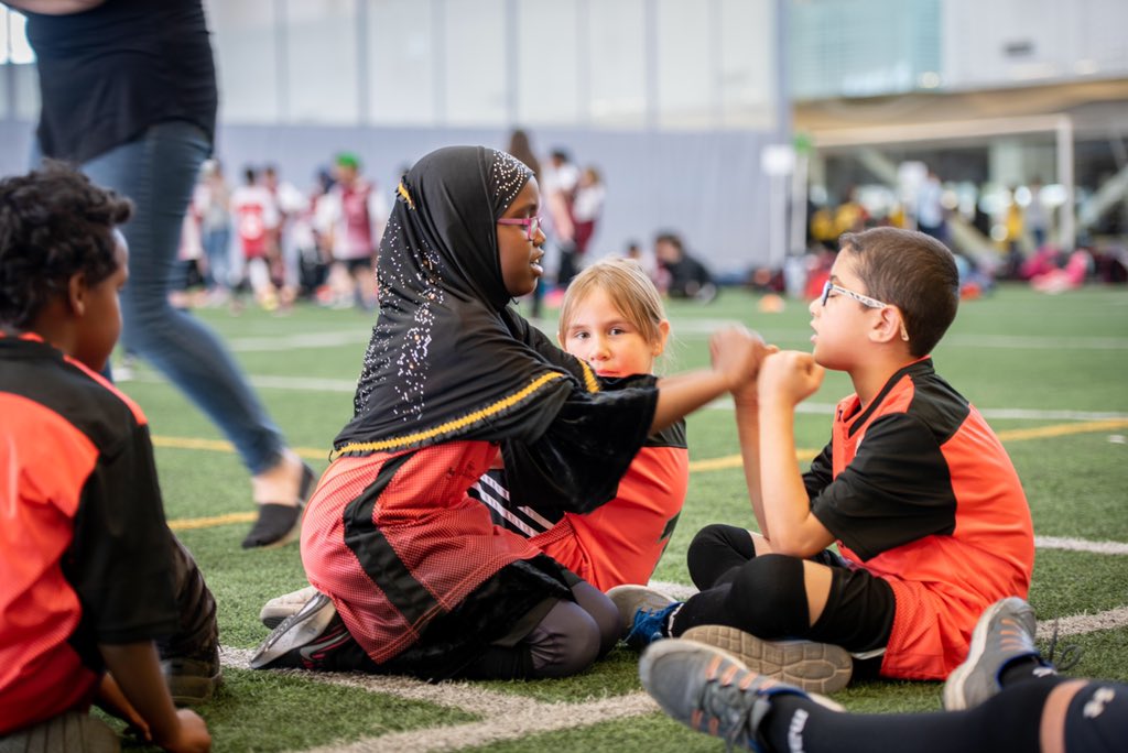 TimAdamsFF's tweet photo. Between play, kids:
1. Make friends
2. Cheer for friends 
3. Build community 
4. BE KIDS!!
Kids love time with friends.
Play is the vehicle.
Let kids play. https://t.co/DkKp2oOVmV