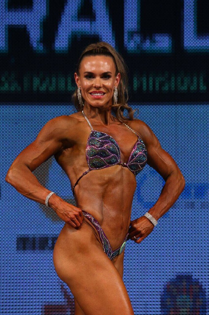 doctorofHope's tweet photo. @Mangan150 I’m an Internal Medicine physician who eats eggs and lifts and had to quit my employer job and open my own practice so I could offer ketogenic diets. #rainiermd https://t.co/NGbGmJMRLC