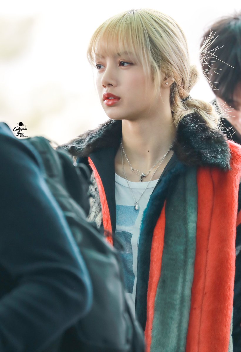 190302 ICN
#AceLalisaDay 
🥰