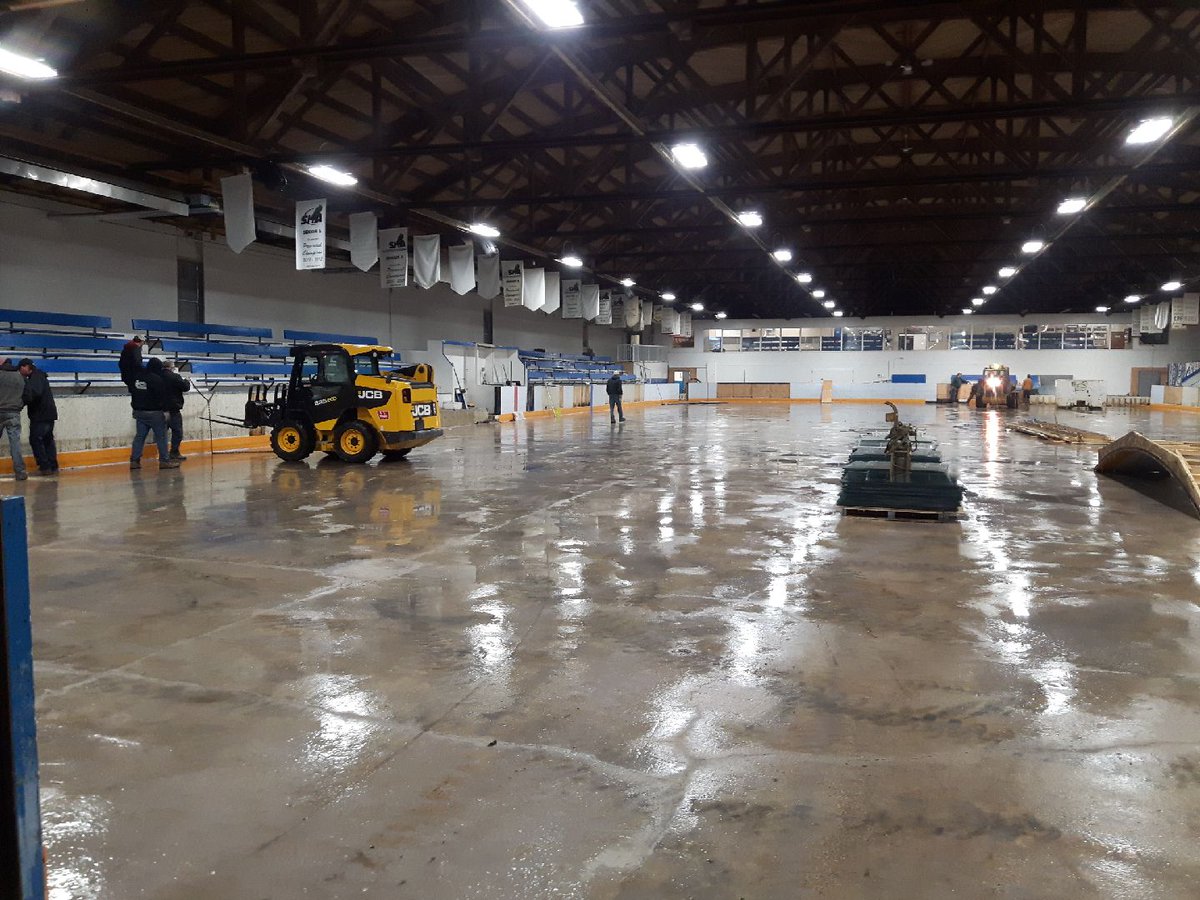 ShellbrookRink's tweet image. With the end of the season, comes the beginning of Phase 2 Rink Renovations.  Thanks to all the volunteers helping at the rink today.