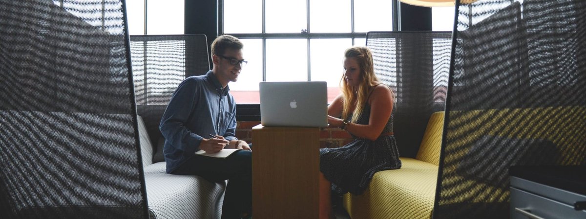 Crown_Workspace's tweet photo. New company leadership models, structures, rightsizing, space utilisation, and modern #technology have combined to create the open-plan #workplace. Read more https://t.co/g1AV1z8vyZ #officespaces #CrownWorkspace #movingcompany #localmover #furnitureremover https://t.co/ZavzlE4Arc