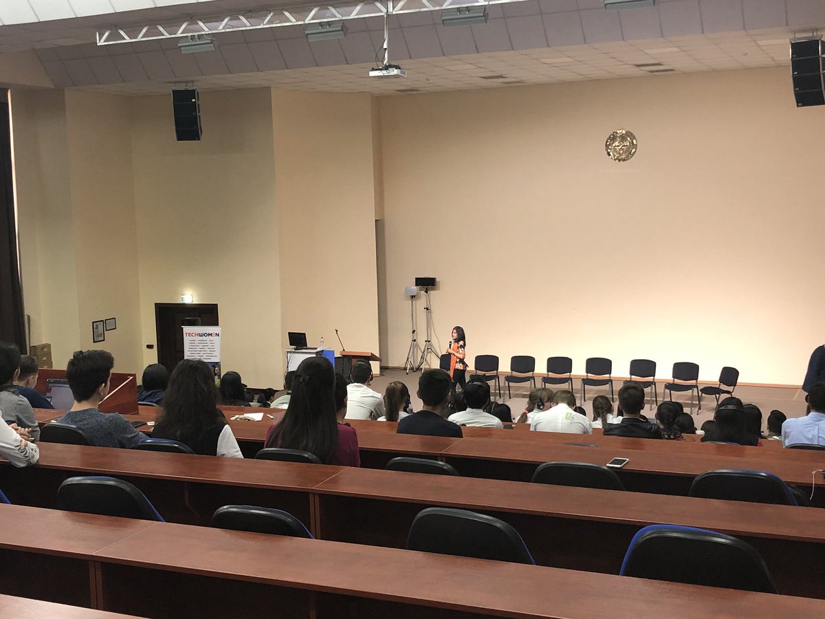 Rebecca Biswas “Follow your passion and keep dreaming” the best advice you can give students #inspiringTalk #CareerAdvice #twuz #techwomen #WomenInSTEM #WomenInTech