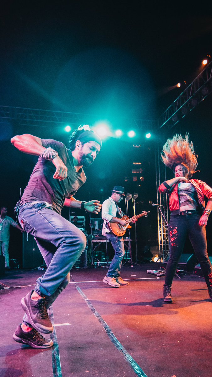 We are celebrating #WallpaperWednesday! 💾