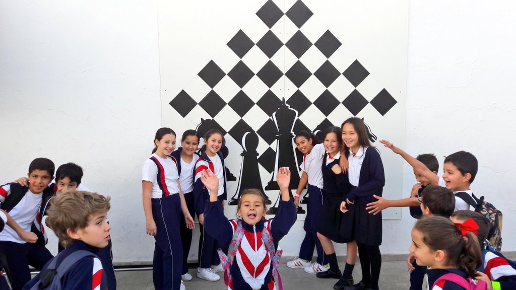 AjedrezNazaret's tweet photo. Se acercan los 20 años de Ajedrez en el Aula...¡y lo sabes!
¡En @NazaretArrecife estamos listos! https://t.co/IxR6bcAAk9
