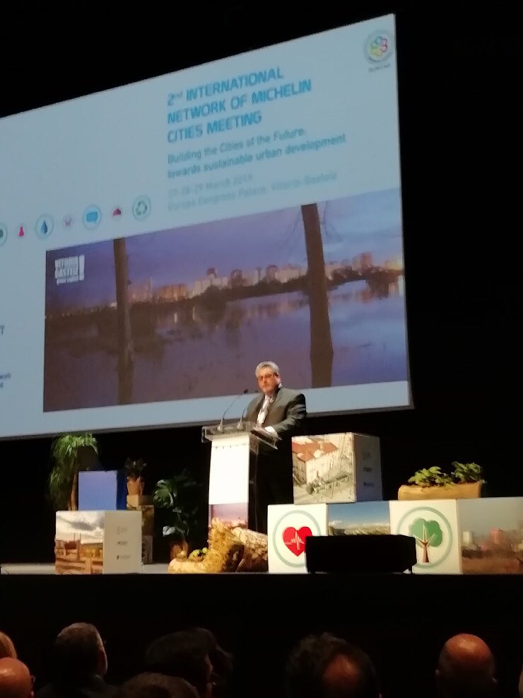 olivierbianchi1's tweet photo. Lancement de la seconde conférence internationale #INMC21 à @vitoriagasteiz ! 

Ensemble, autour de nos initiatives locales, développons des partenariats forts pour le développement durable de nos territoires! https://t.co/HTamPSDMor