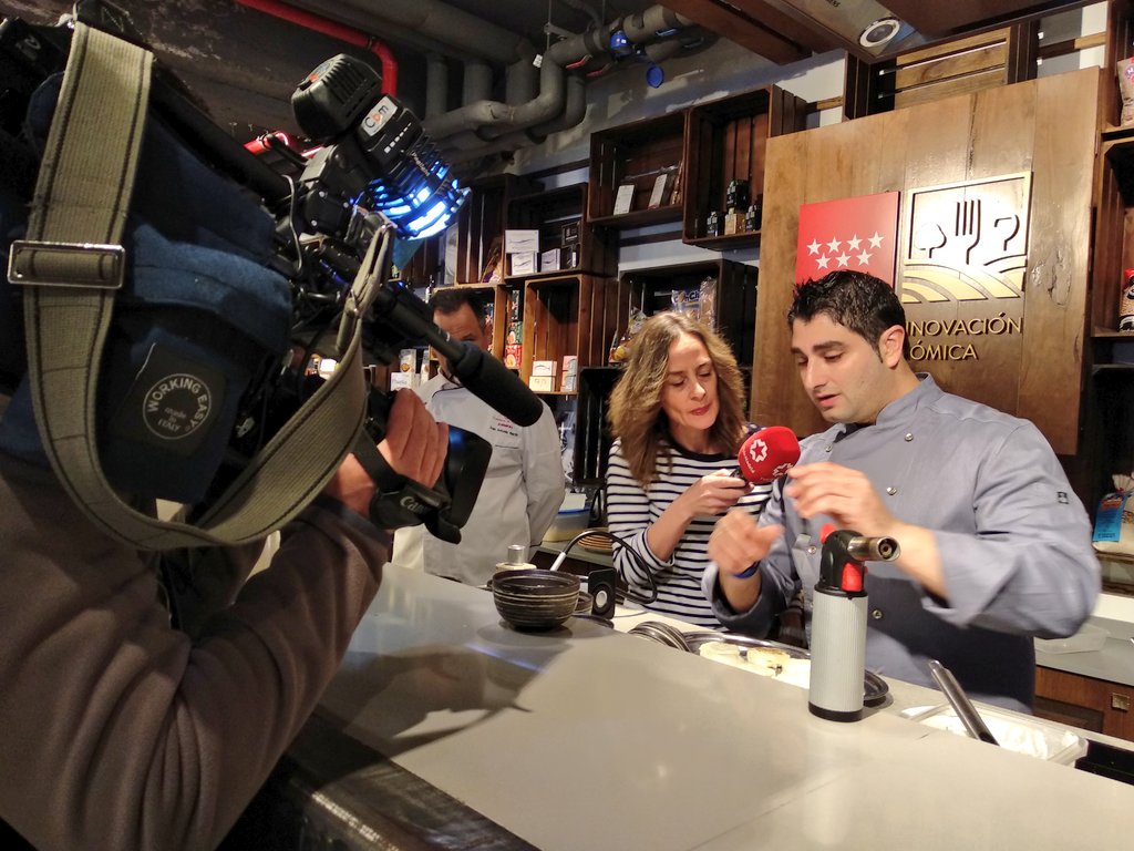 ¡Comenzamos el Concurso #lasmejorestorrijasdeMadrid! Ya tenemos a <a href="/telemadrid/">Telemadrid</a> grabando a nuestros concursantes y anunciando que "los madrileños nos comemos unos 10 millones de #torrijas en la temporada de Semana Santa".

<a href="/ACYRE_/">ACYRE MADRID</a> <a href="/AsempasMadrid/">ASEMPAS</a> <a href="/HotelesAEHM/">Asociación Empresarial Hotelera de Madrid (AEHM)</a>
