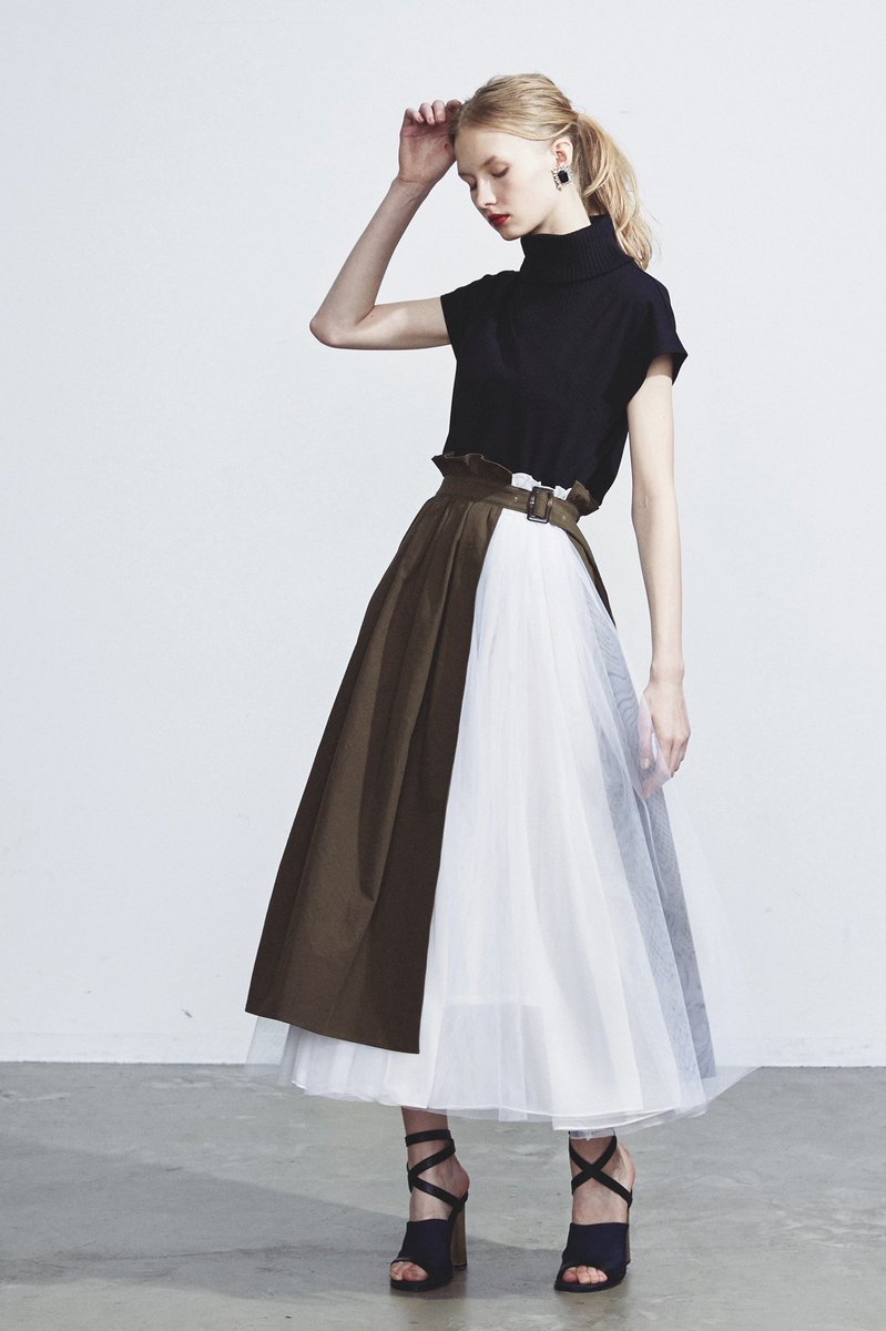 La Belle Etude公式アカウント No Twitter 巻きトレンチsetスカート T Co Ttl5fys8oy ウエストのベルトやバックルが トレンチライクに仕立てられた巻きスカートに ボリュームたっぷりのチュールを重ねることで完成するフレアライン サイドから溢れるチュール