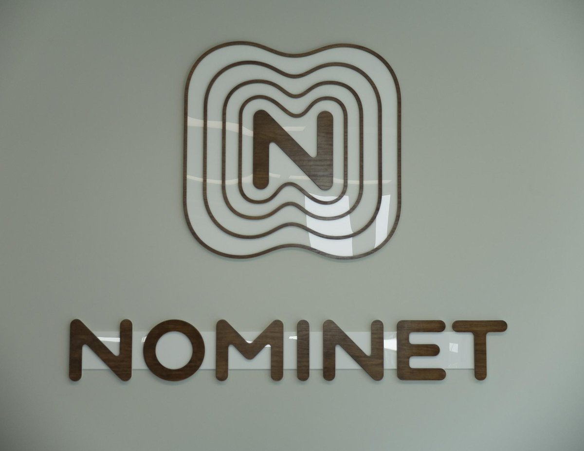 DCEGroupLimited's tweet photo. Love this wooden finish for the @Nominet logo in their London office Suite. #production #woodwork #webuildexperiences https://t.co/niOEH09ZKu