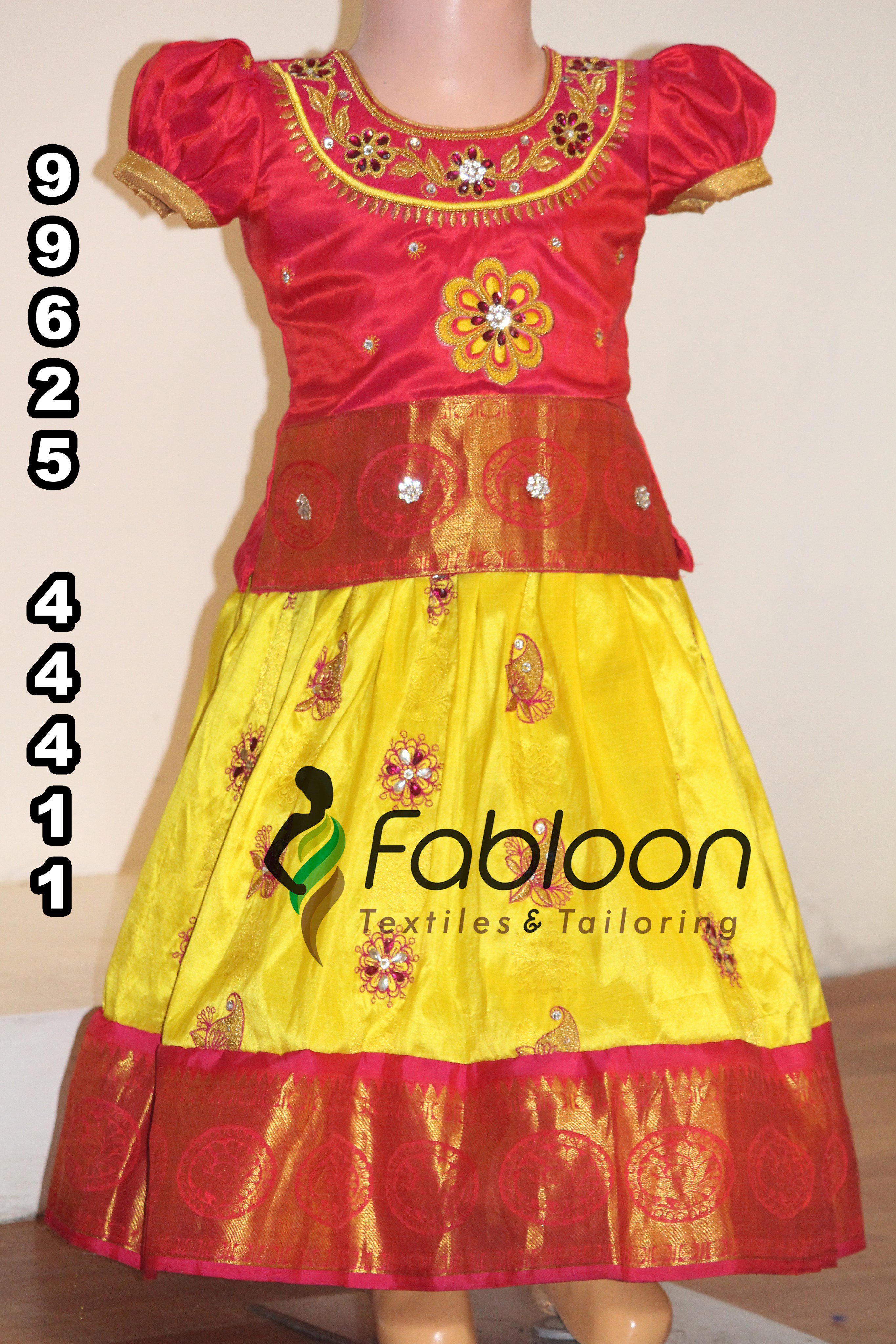 Fabloon Boutique on X