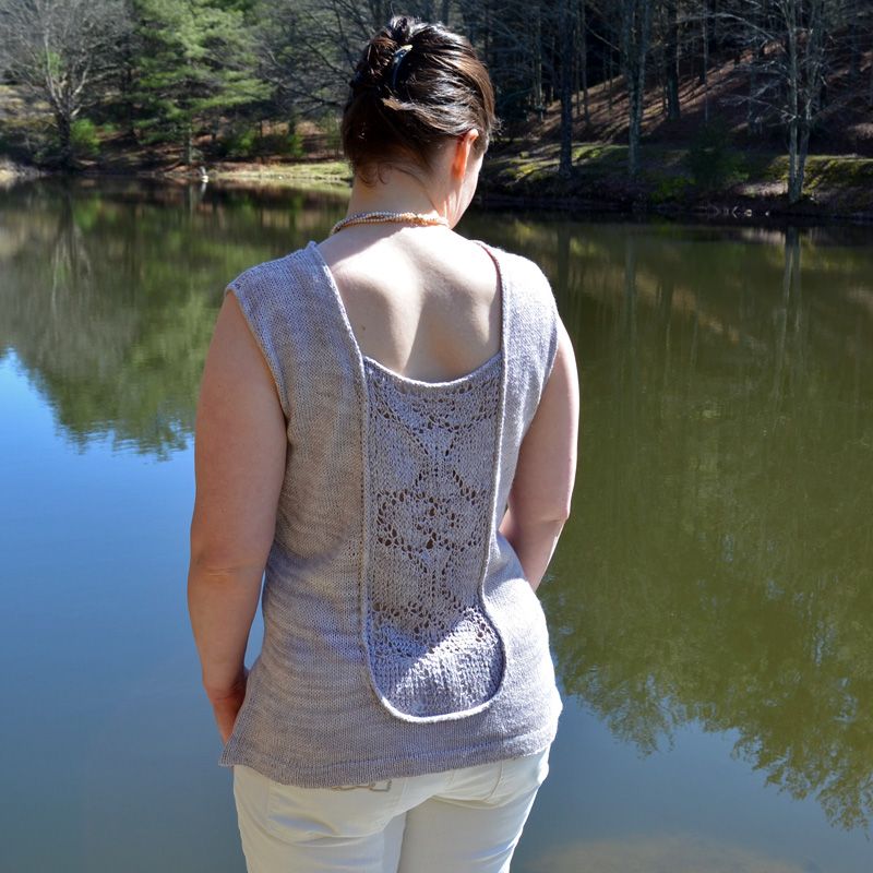 yarnpond's tweet photo. Review knitting opportunity! Lindsay @KnitEcoChic needs review knitters for Moonlit Kiss, an elegant top that can be knit either sleeveless or long-sleeved 😍 

You'll find the call for review knitters here: ttps://buff.ly/2CEQhJL

📷  @KnitEcoChic https://t.co/flP6P7Ad3Y