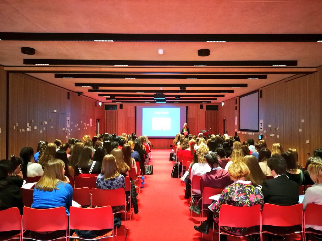 NewnhamSLO's tweet image. The first full day of @Newnham_College&apos;s Rosalind Franklin Conference begins with an Introduction from the Chair, Science Journalist, Susan Watts 🔬📰 #NewnhamSTEMconf #WomenInSTEM #ScienceComms